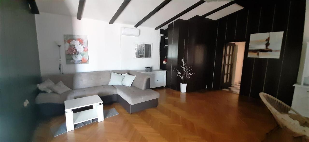 Apartments Petra Трибунь Экстерьер фото